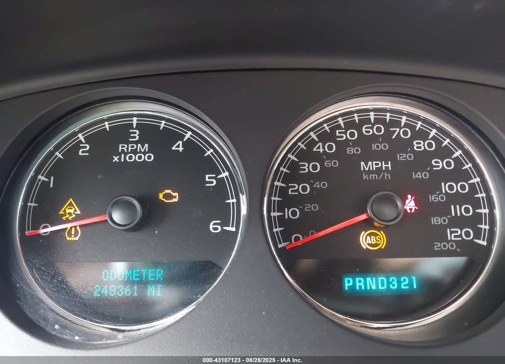 2007 CHEVROLET TAHOE VIN: 1GNFC13J27R121864