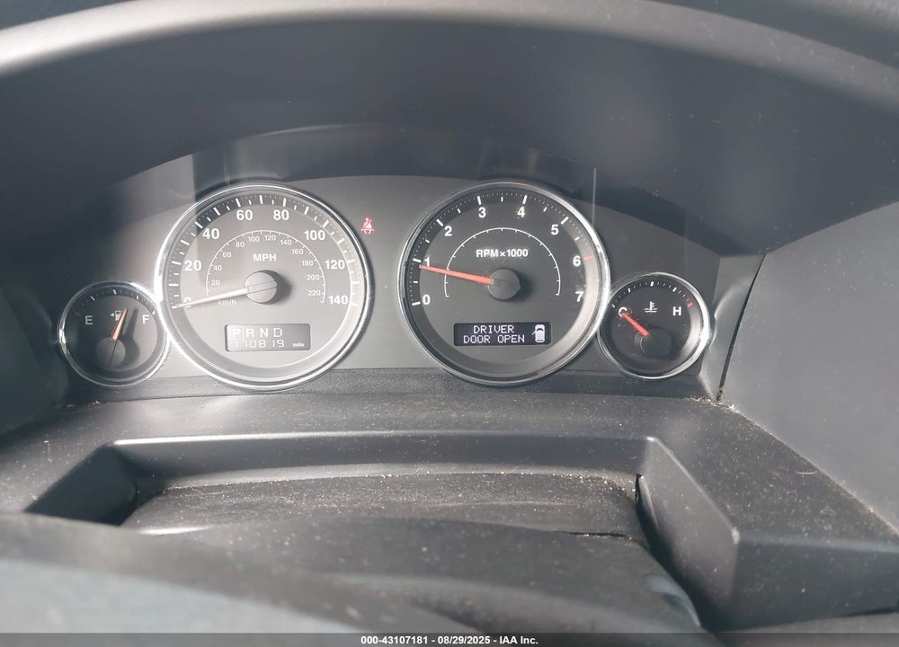 2010 JEEP COMMANDER VIN: 1J4RG4GK9AC158431