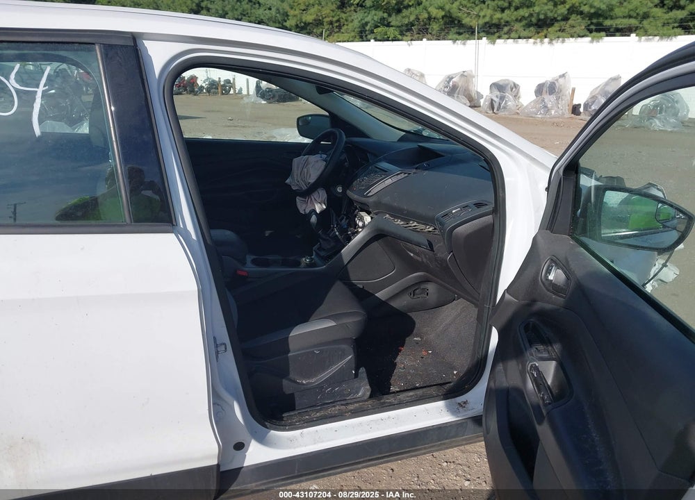 2015 FORD ESCAPE S VIN: 1FMCU0F75FUA06959