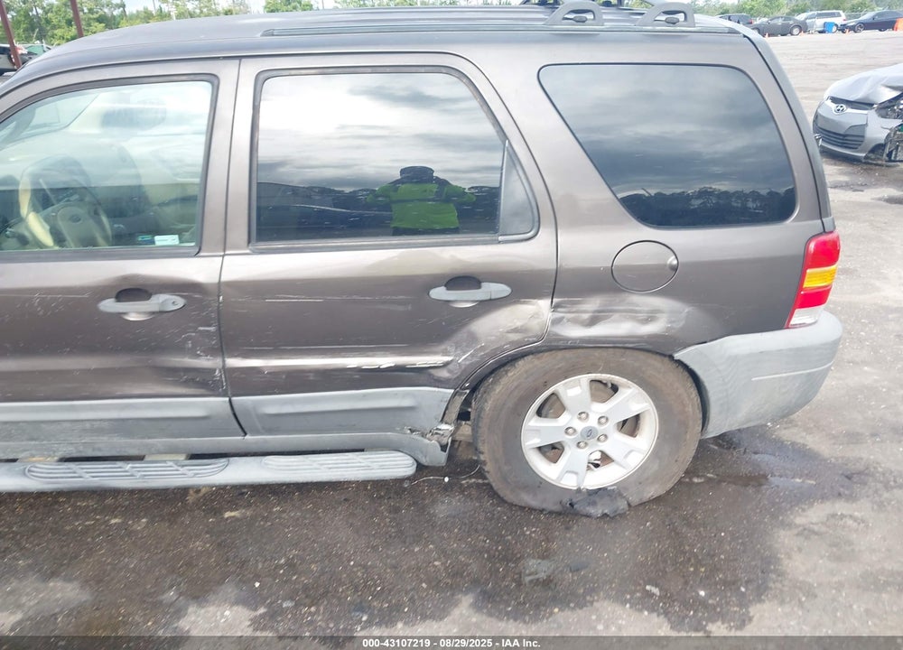 2007 FORD ESCAPE VIN: 1FMYU03ZX7KB25972