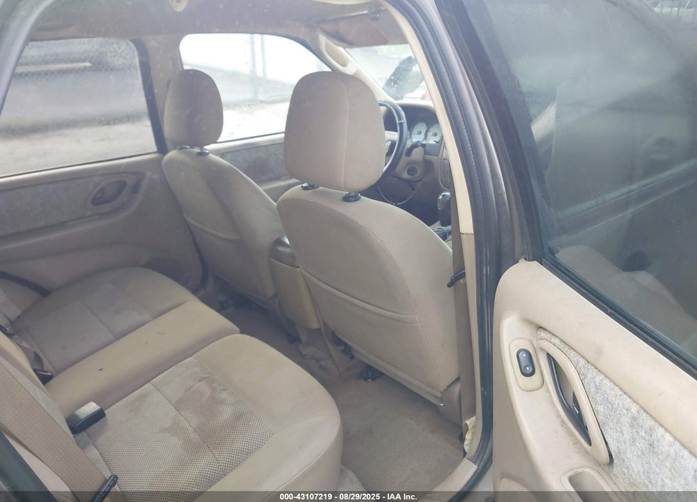 2007 FORD ESCAPE VIN: 1FMYU03ZX7KB25972