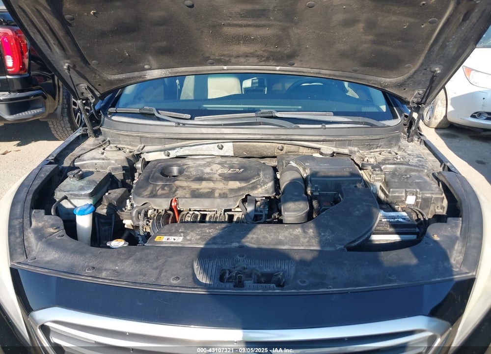 2015 HYUNDAI SONATA VIN: 5NPE24AF4FH198183