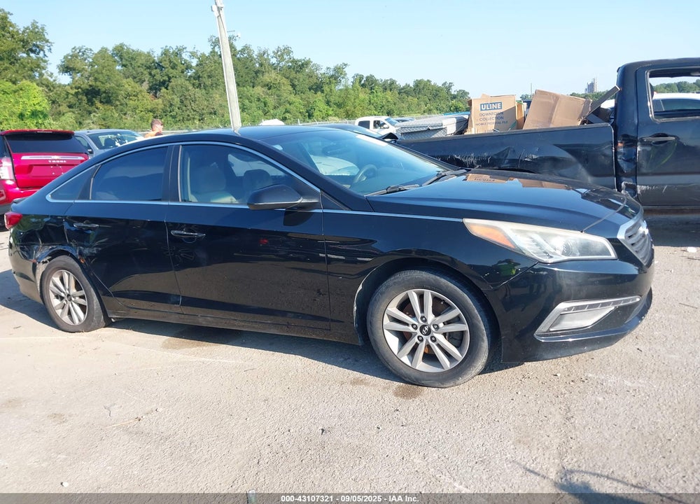 2015 HYUNDAI SONATA VIN: 5NPE24AF4FH198183