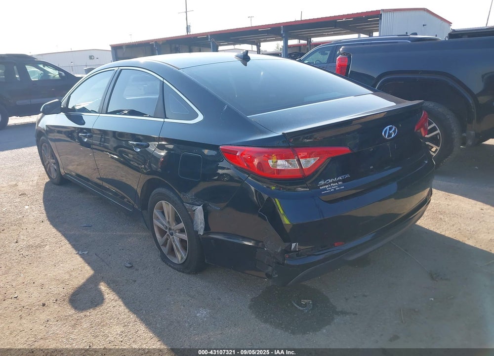 2015 HYUNDAI SONATA VIN: 5NPE24AF4FH198183