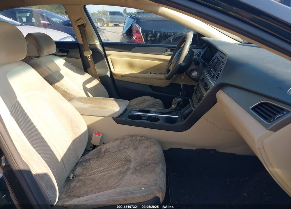 2015 HYUNDAI SONATA VIN: 5NPE24AF4FH198183