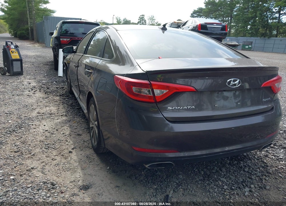 2015 HYUNDAI SONATA SPORT VIN: 5NPE34AF9FH164771