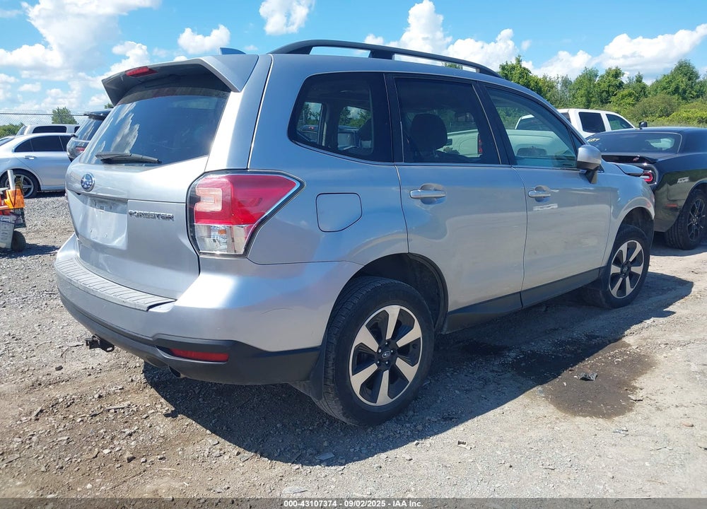 2018 SUBARU FORESTER VIN: JF2SJAJC2JH449477