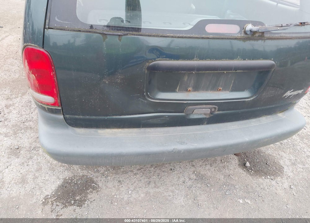2000 PLYMOUTH VOYAGER VIN: 2P4FP25BXYR583508