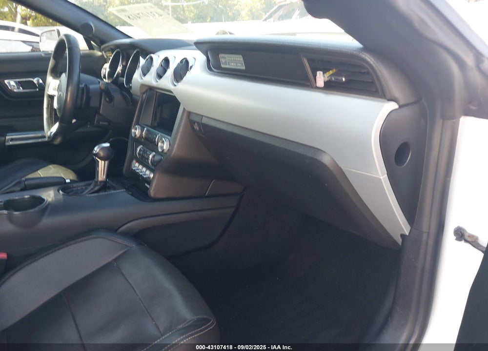 2016 FORD MUSTANG VIN: 1FATP8UH6G5253611