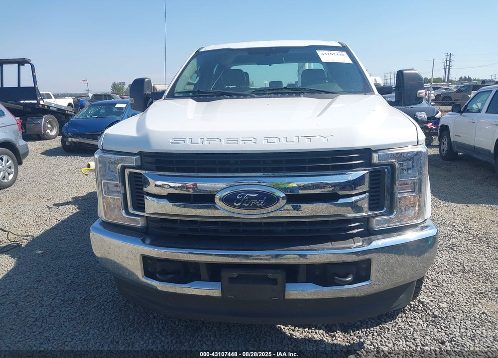 2018 FORD F-350 XL VIN: 1FT8W3B68JEC24979