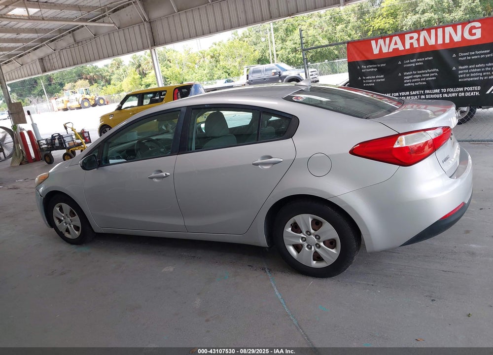 2015 KIA FORTE VIN: KNAFK4A60F5348839