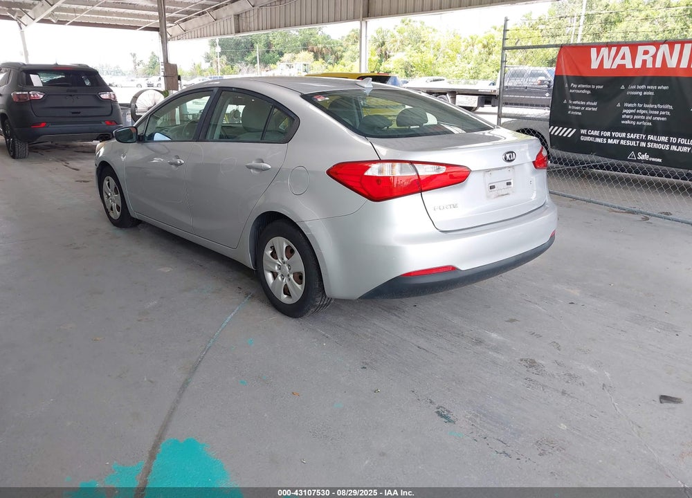 2015 KIA FORTE VIN: KNAFK4A60F5348839