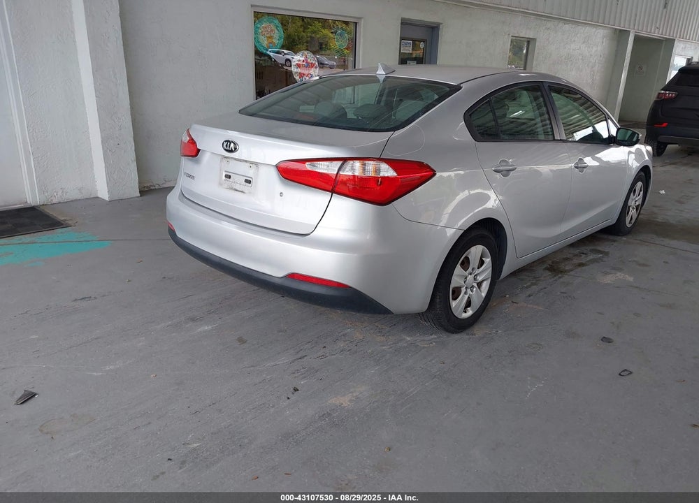 2015 KIA FORTE VIN: KNAFK4A60F5348839