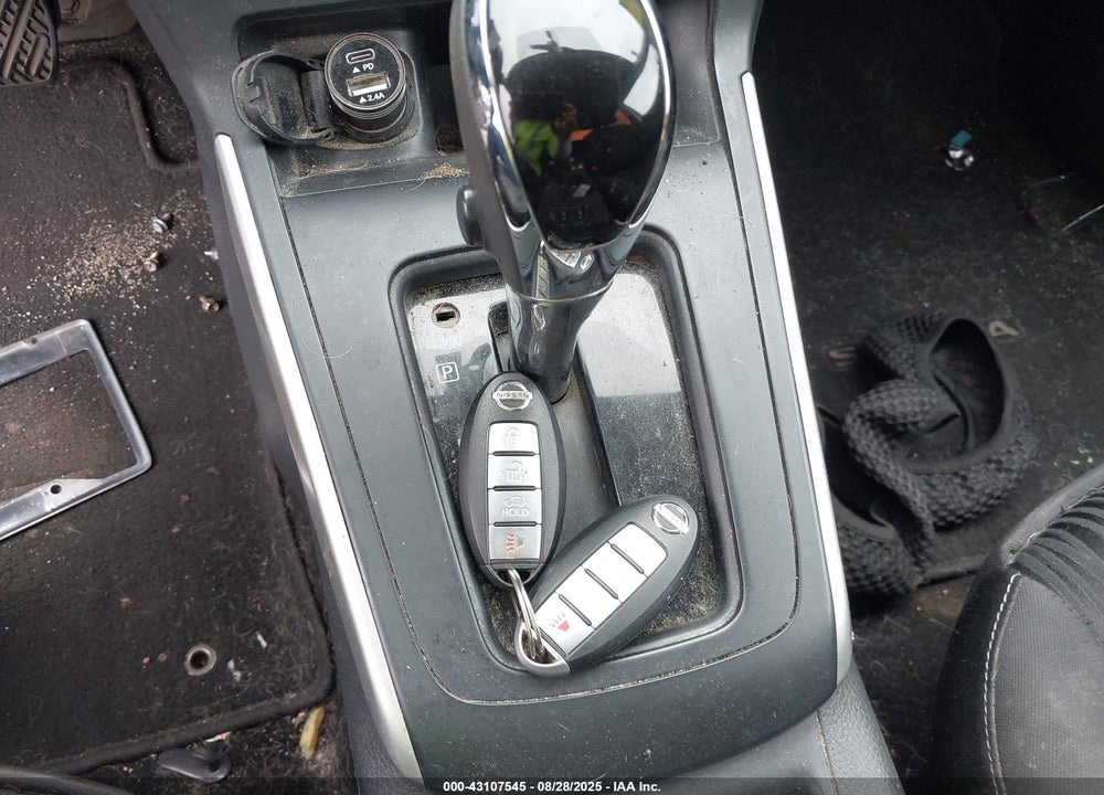 2017 NISSAN SENTRA SV VIN: 3N1AB7AP3HY288684