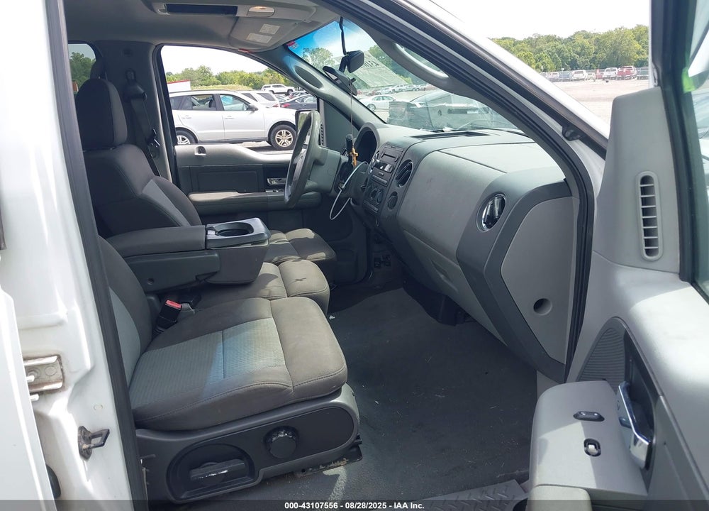2005 FORD F-150 LARIAT/XLT VIN: 1FTPW125X5KC55665