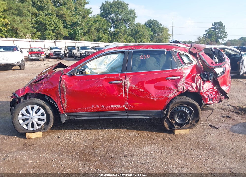 2017 NISSAN ROGUE VIN: JN8AT2MT5HW134463