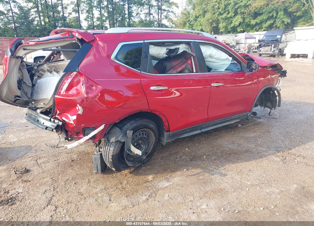 2017 NISSAN ROGUE VIN: JN8AT2MT5HW134463