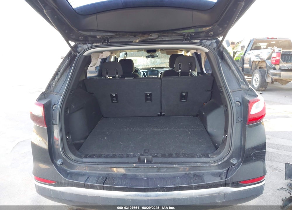 2018 CHEVROLET EQUINOX VIN: 2GNAXHEV8J6320590