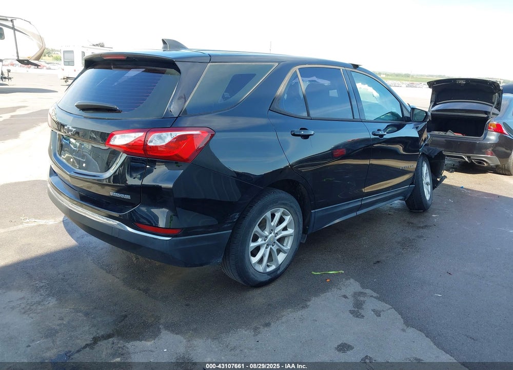 2018 CHEVROLET EQUINOX VIN: 2GNAXHEV8J6320590