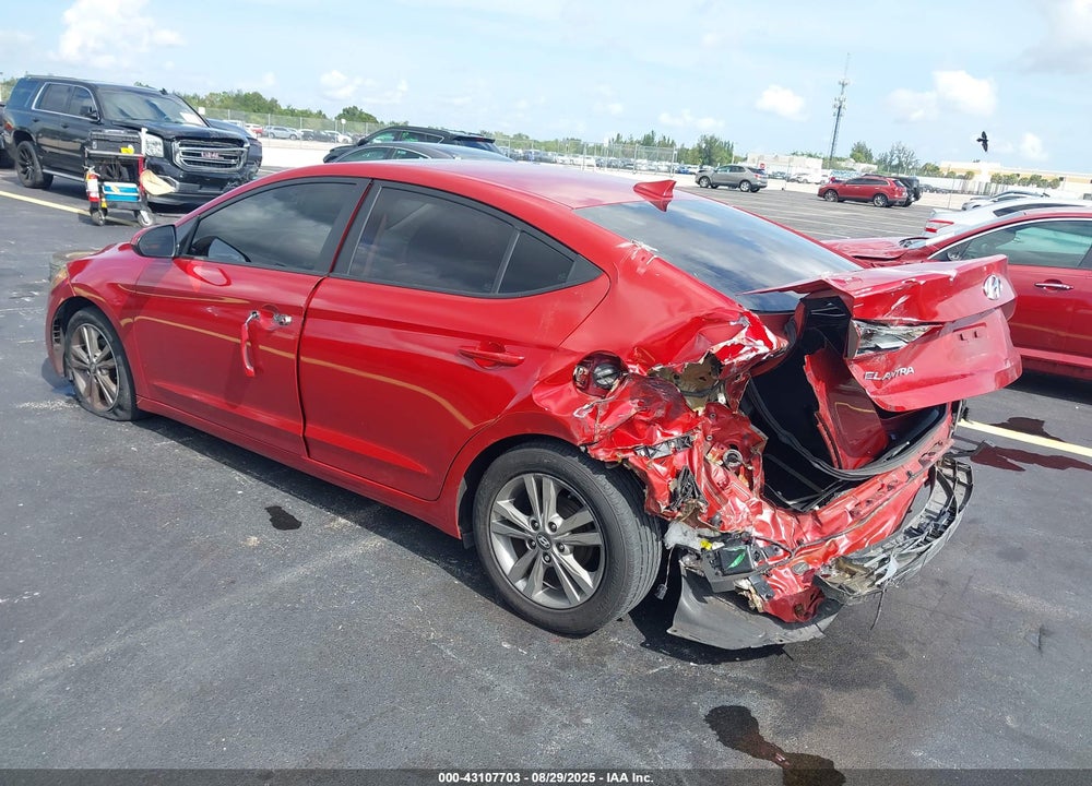 2017 HYUNDAI ELANTRA VIN: 5NPD84LF7HH142264