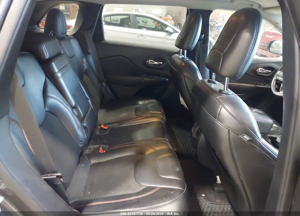 2019 JEEP CHEROKEE VIN: 1C4PJMBX2KD227389