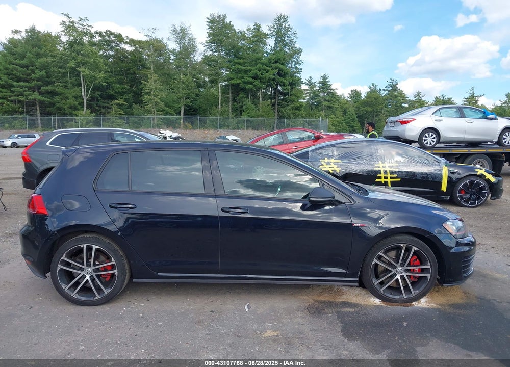 2017 VOLKSWAGEN GOLF VIN: 3VW447AU7HM026987