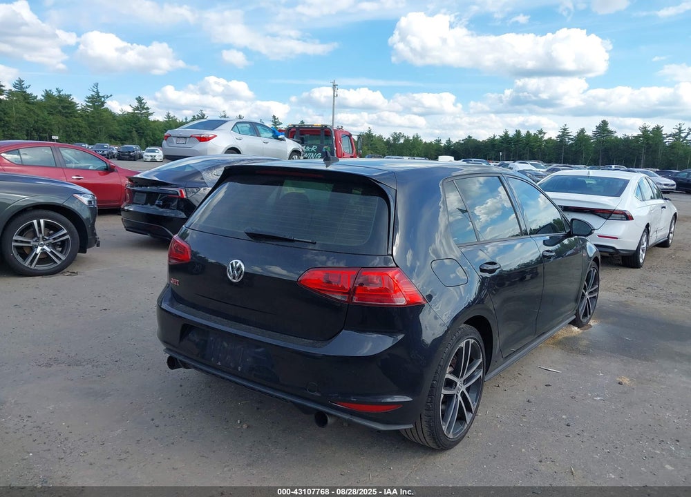 2017 VOLKSWAGEN GOLF VIN: 3VW447AU7HM026987