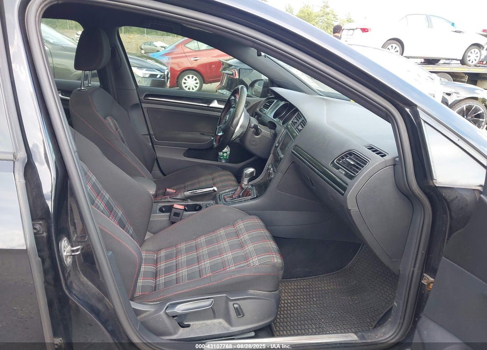 2017 VOLKSWAGEN GOLF VIN: 3VW447AU7HM026987