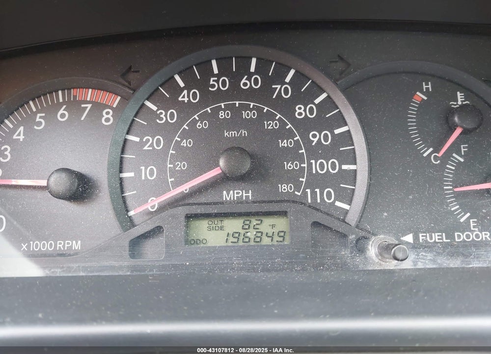 2005 TOYOTA COROLLA CE VIN: 1NXBR32E65Z528341