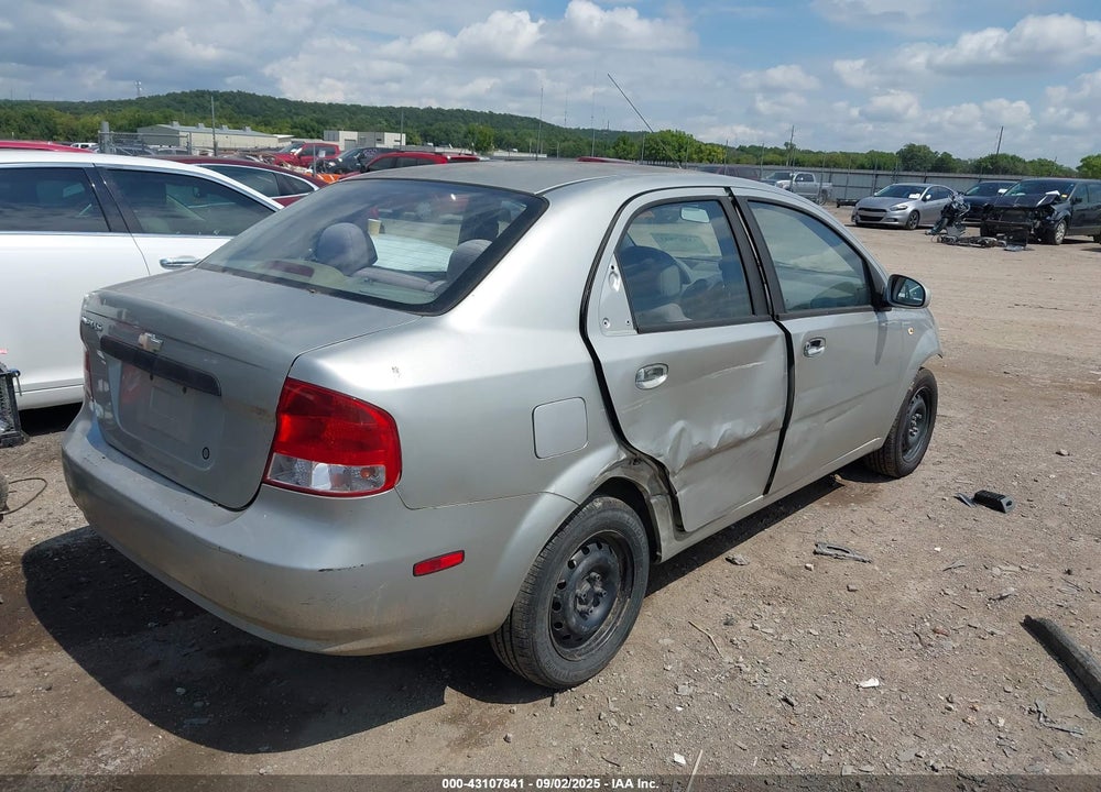 2005 CHEVROLET AVEO LS VIN: KL1TD52625B381305