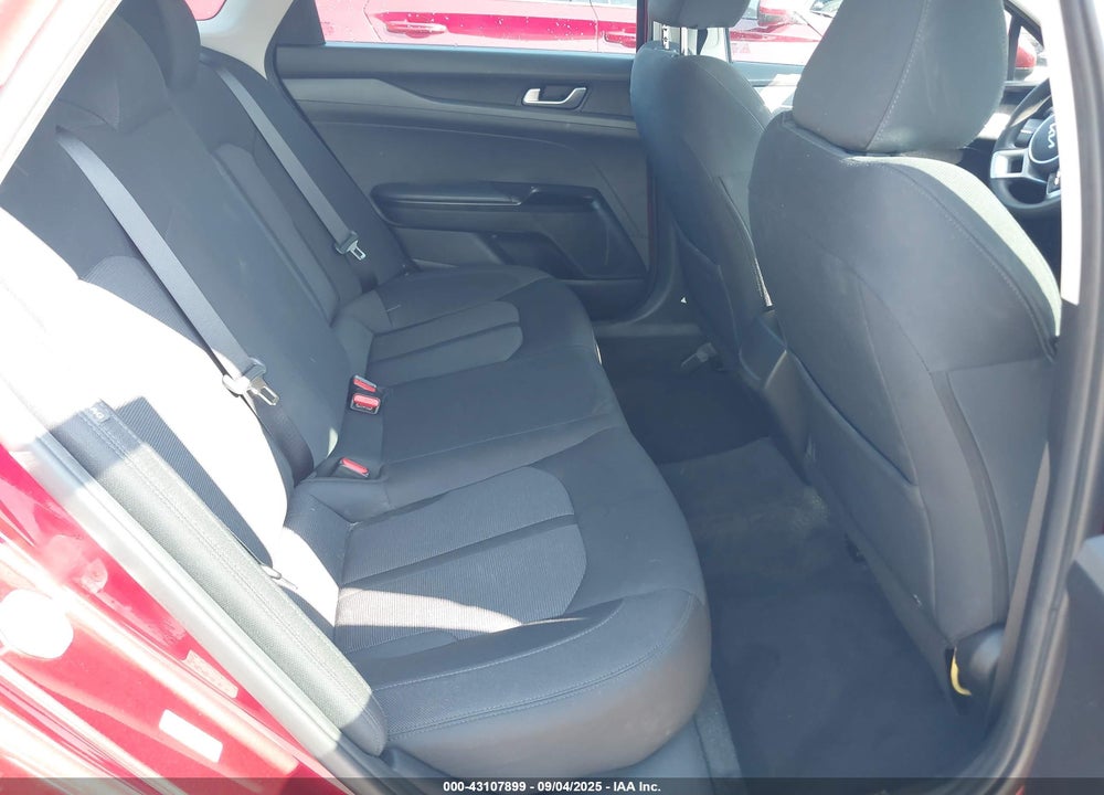 2022 KIA K5 VIN: 5XXG24J23NG088399