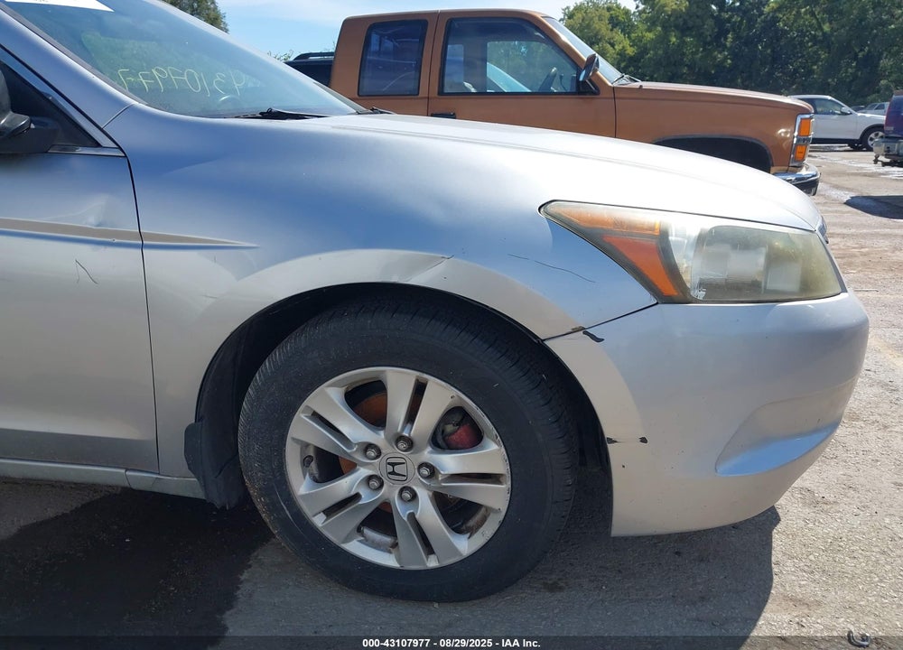 2008 HONDA ACCORD VIN: 1HGCP26488A106718