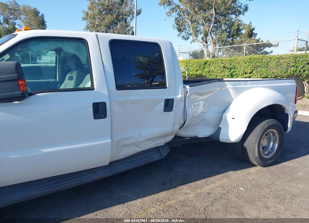 2011 FORD F-350 XLT VIN: 1FT8W3DT4BEA08888