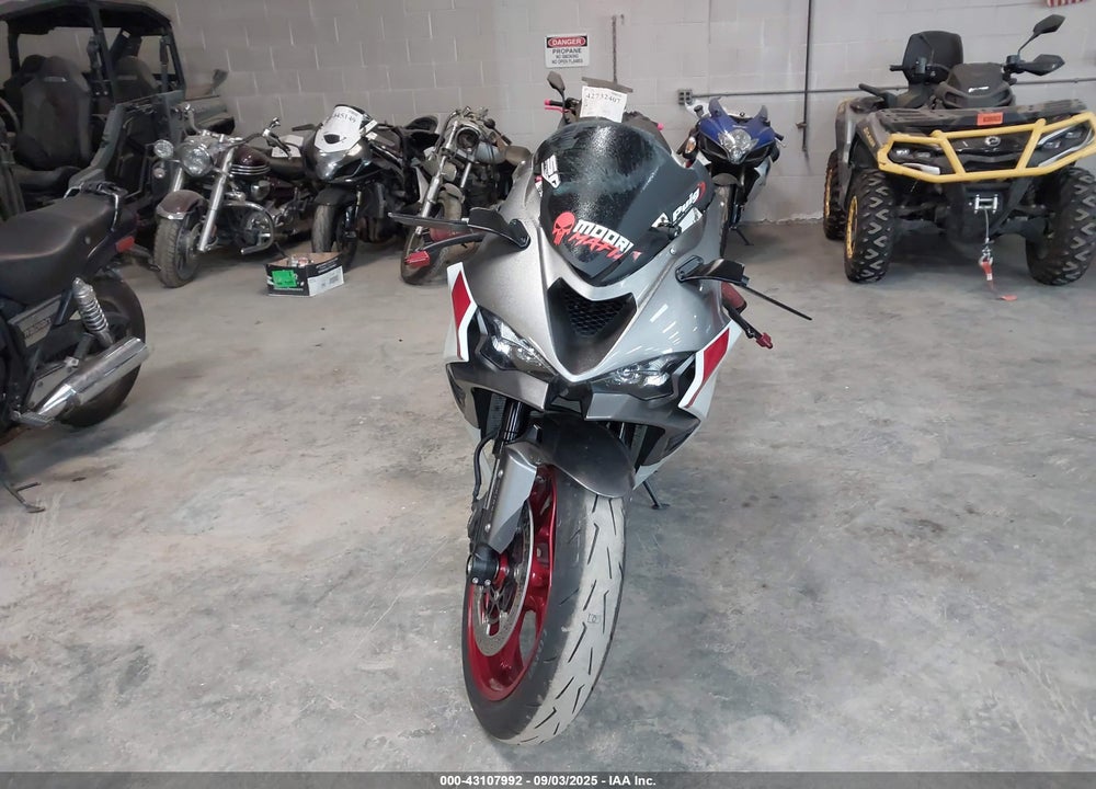 2025 KAWASAKI ZX636 K VIN: JKBZXJJ17SA023259