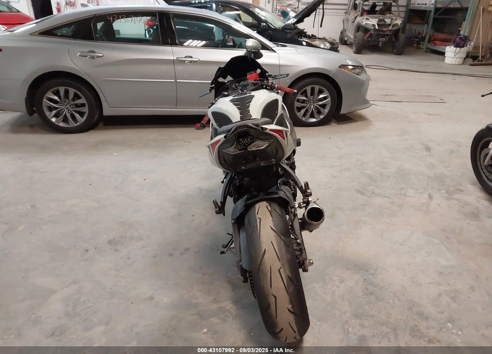 2025 KAWASAKI ZX636 K VIN: JKBZXJJ17SA023259