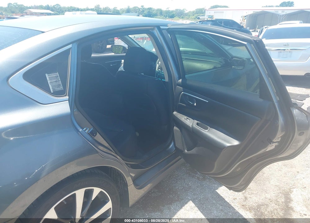 2016 NISSAN ALTIMA VIN: 1N4AL3AP6GC127519