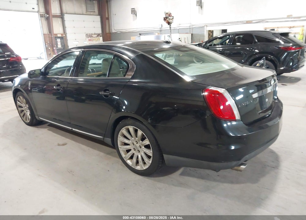 2011 LINCOLN MKS VIN: 1LNHL9FT3BG608293