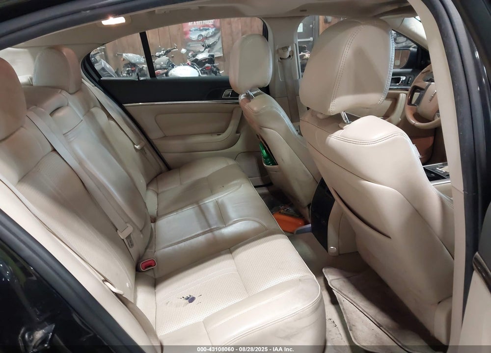 2011 LINCOLN MKS VIN: 1LNHL9FT3BG608293
