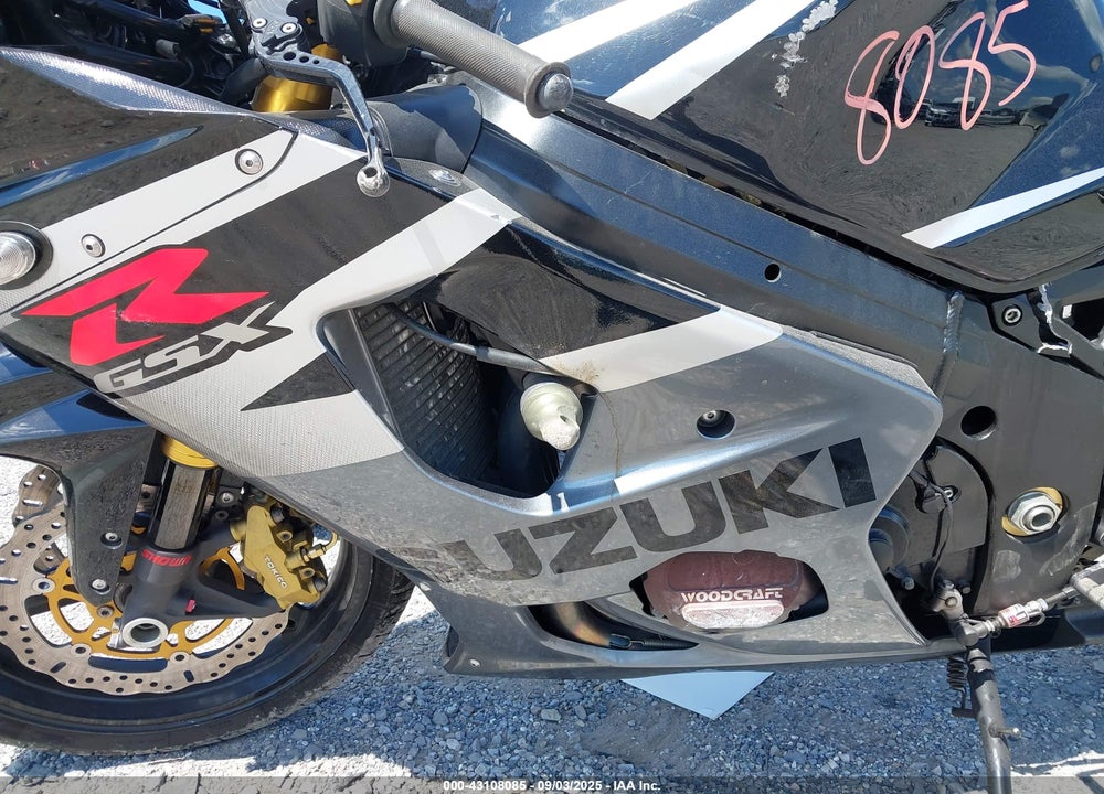 2004 SUZUKI GSX-R1000 VIN: JS1GT75A942107956