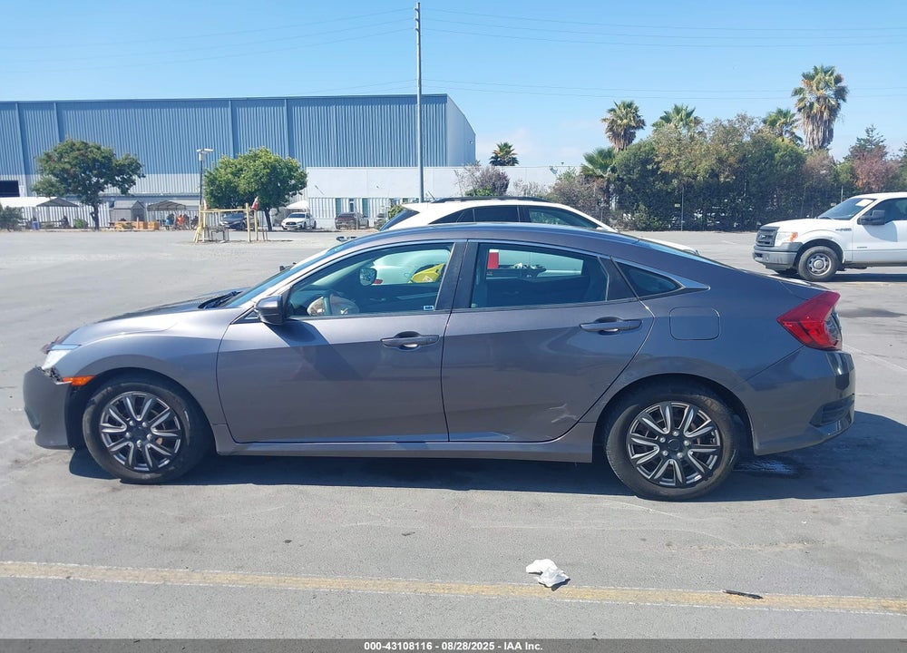 2017 HONDA CIVIC VIN: 19XFC2F58HE218982