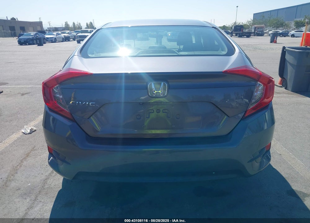2017 HONDA CIVIC VIN: 19XFC2F58HE218982