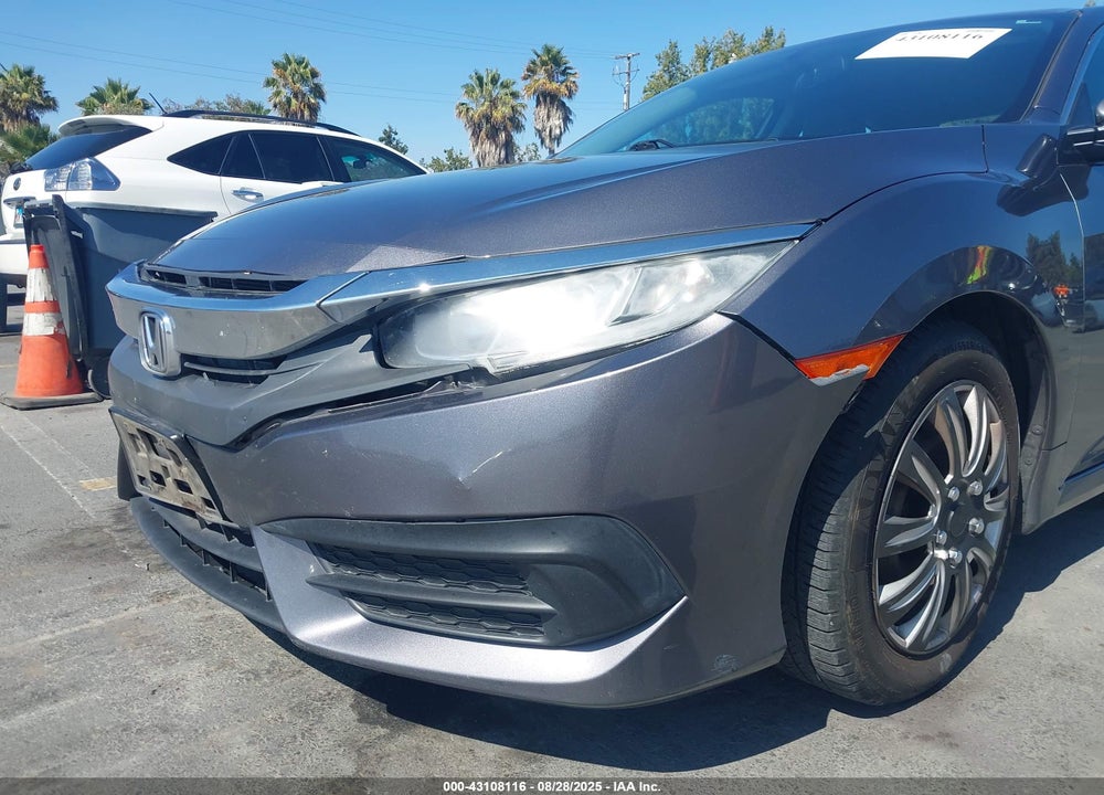 2017 HONDA CIVIC VIN: 19XFC2F58HE218982