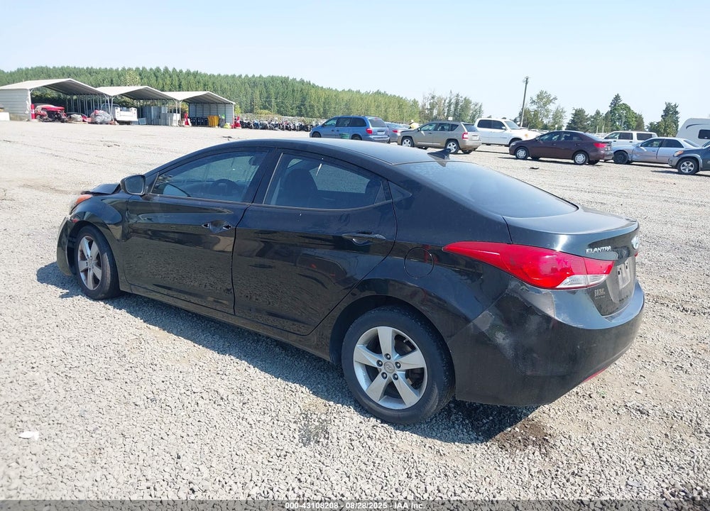 2013 HYUNDAI ELANTRA VIN: KMHDH4AEXDU657961