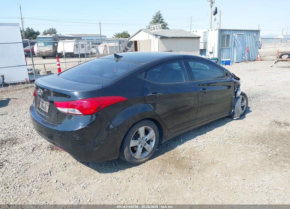 2013 HYUNDAI ELANTRA VIN: KMHDH4AEXDU657961