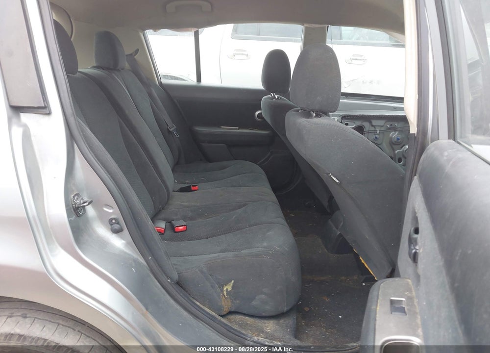 2011 NISSAN VERSA VIN: 3N1BC1CP0BL375071