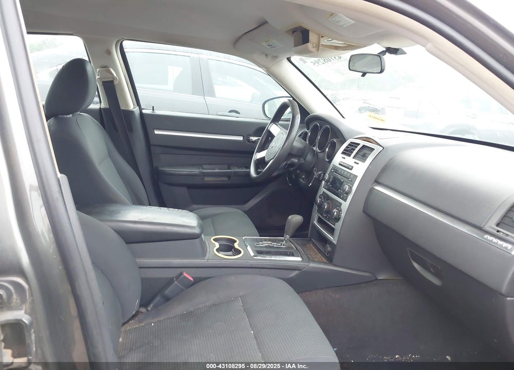 2010 DODGE CHARGER VIN: 2B3CA3CV7AH124171