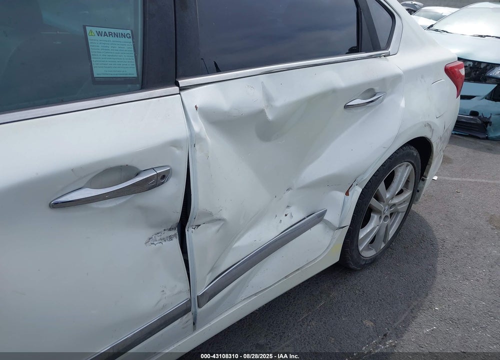 2016 NISSAN ALTIMA VIN: 1N4BL3AP3GC148185