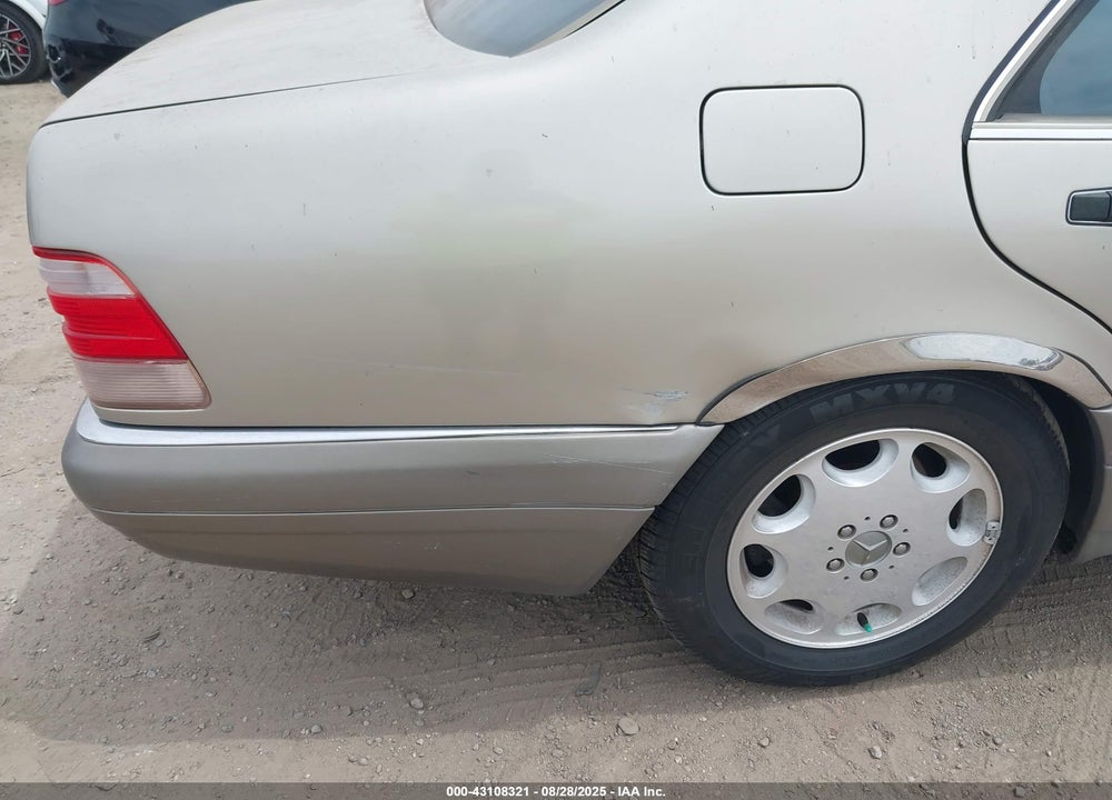 1996 MERCEDES-BENZ S 420 VIN: WDBGA43E7TA298599