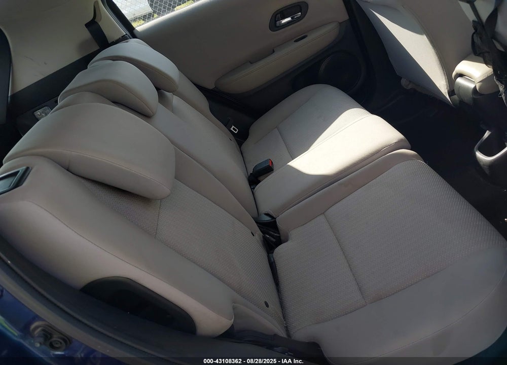 2016 HONDA HR-V LX VIN: 3CZRU6H34GM710355