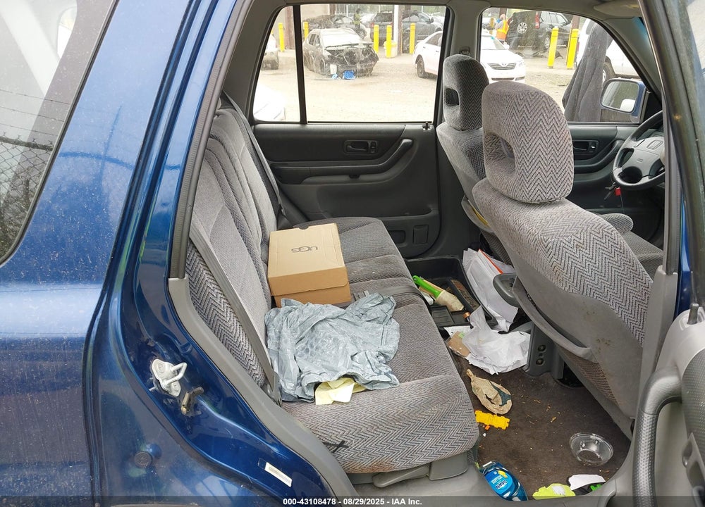1998 HONDA CR-V EX VIN: JHLRD1869WC055275